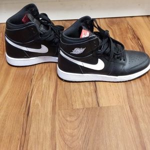 Yin and yang nike Jordan 1s